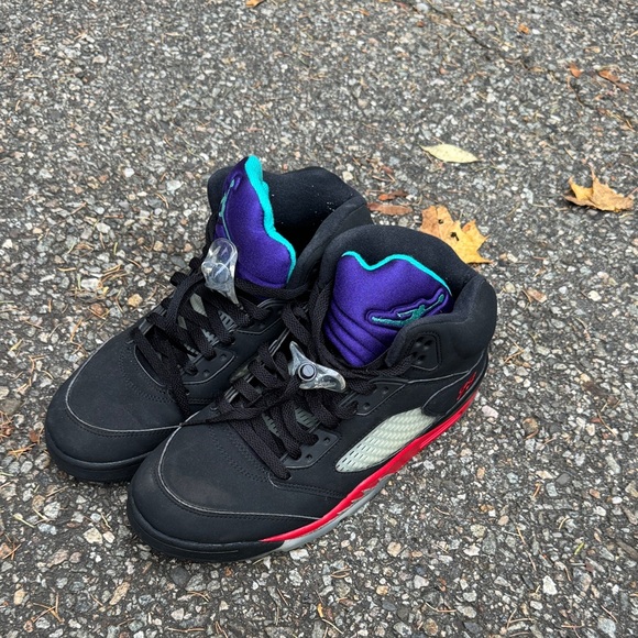 Nike Jordan 5 Retro Top 3” Black and Purple High-Top Sneakers - Picture 2 of 5
